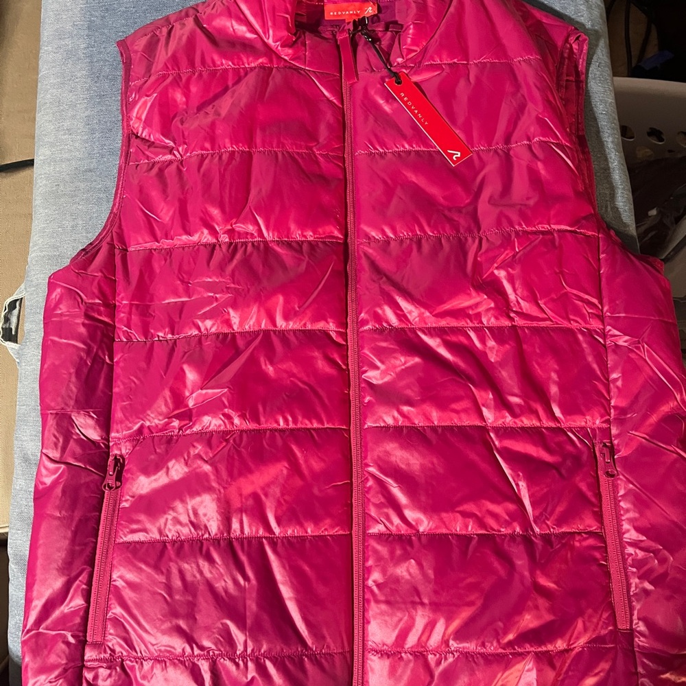 Redvanly Men's Fuchsia Vest. XL. NWT